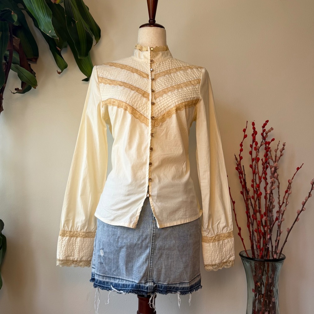Vintage Old Navy Victorian Lace Pintuck Blouse Cream Indie Mock Neck Top M
